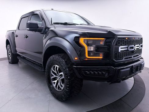 Used 2018 Ford F150 Raptor w/ Equipment Group 802A Luxury AWD/4WD image 13