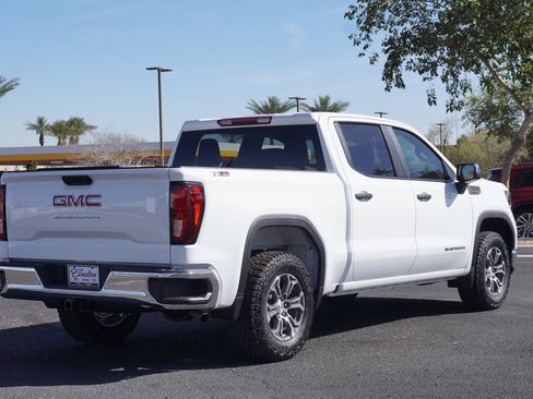 New 2026 GMC Sierra 1500 Pro image 3