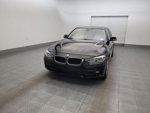 Used 2018 BMW 320i Sedan RWD image 15
