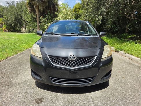 Used 2012 Toyota Yaris Sedan FWD image 2