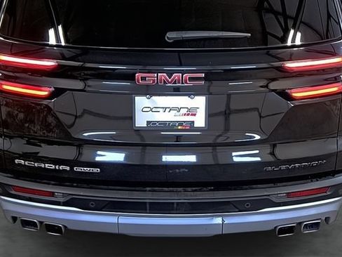 Used 2024 GMC Acadia Elevation AWD/4WD image 12