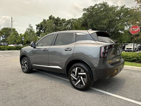 Used 2025 Nissan Kicks SV FWD image 26