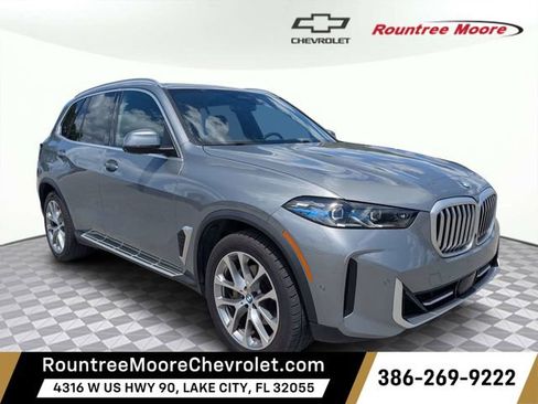 Used 2024 BMW X5 xDrive40i AWD/4WD image 1