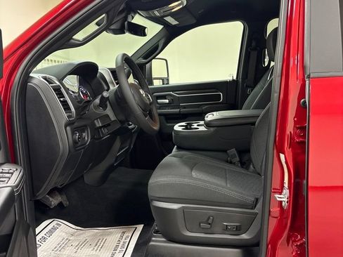 New 2026 RAM 2500 Big Horn AWD/4WD image 10