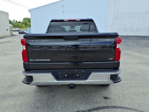 Used 2023 Chevrolet Silverado 1500 LT AWD/4WD image 9