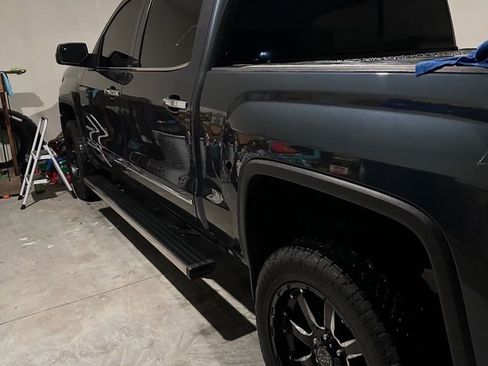 Used 2018 GMC Sierra 1500 Denali w/ Denali Ultimate Package image 3