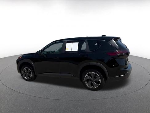 Used 2025 Nissan Rogue SV FWD image 10