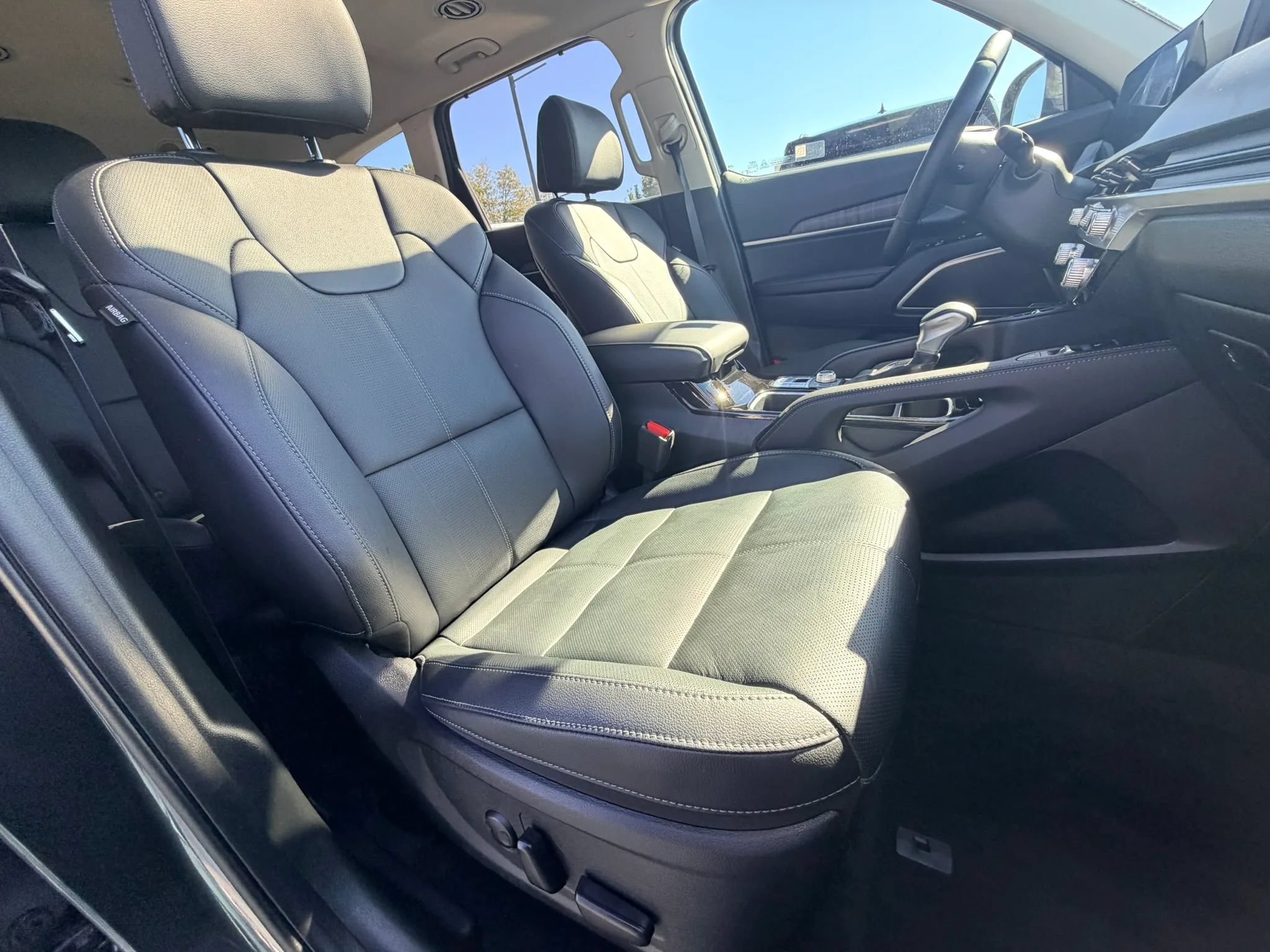 Used 2024 Kia Telluride EX AWD/4WD image 27