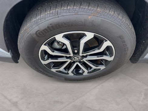 Used 2024 Toyota Corolla Cross AWD Hybrid image 14