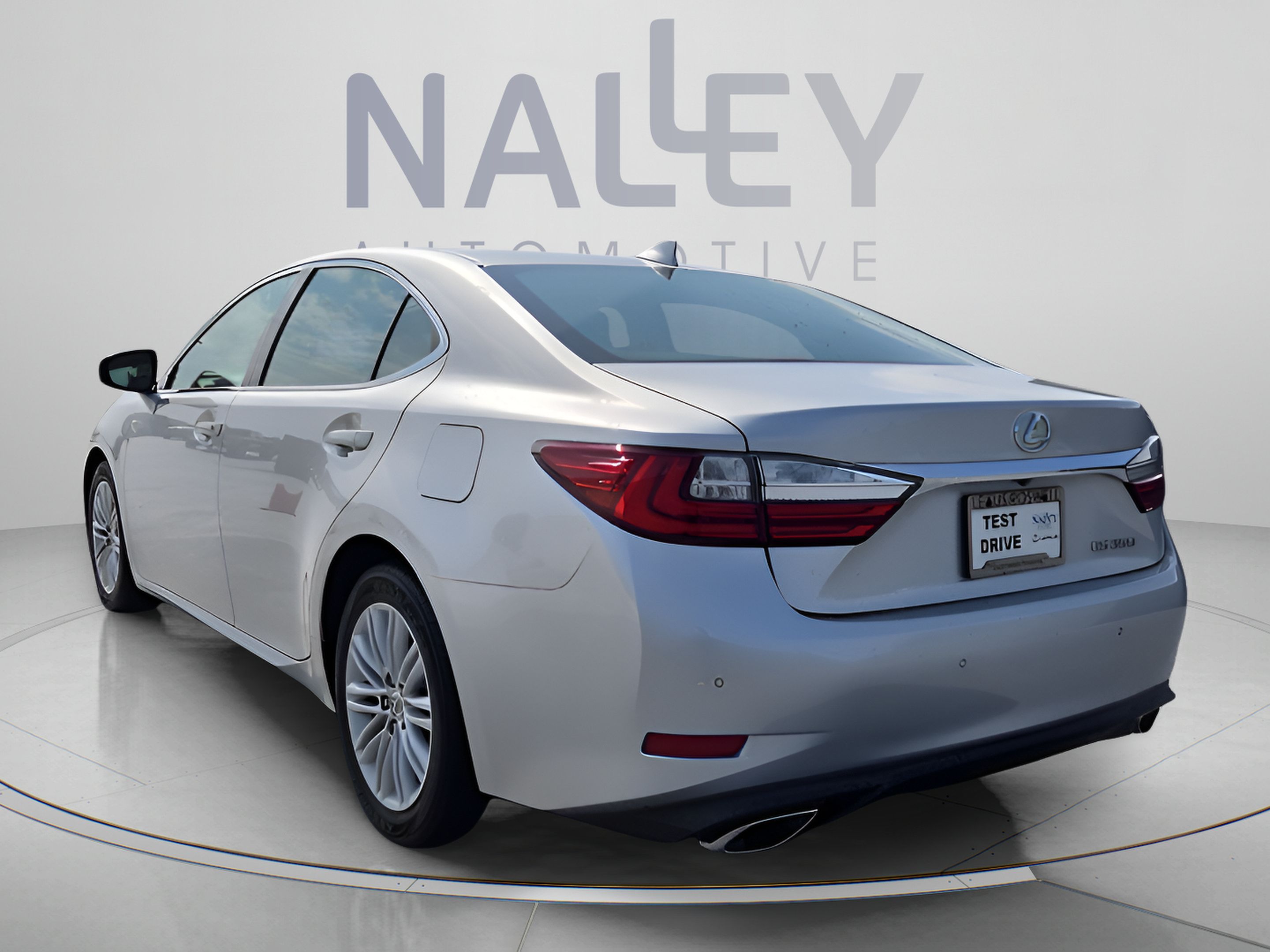 Used 2017 Lexus ES 350 w/ Premium Package FWD image 3