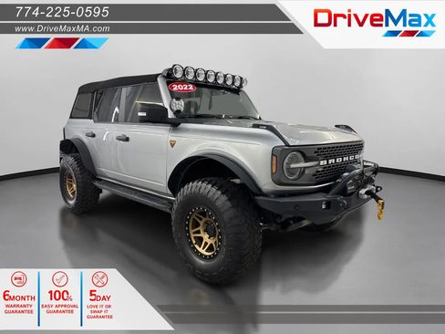 Used 2022 Ford Bronco Badlands w/ Sasquatch Package AWD/4WD image 1