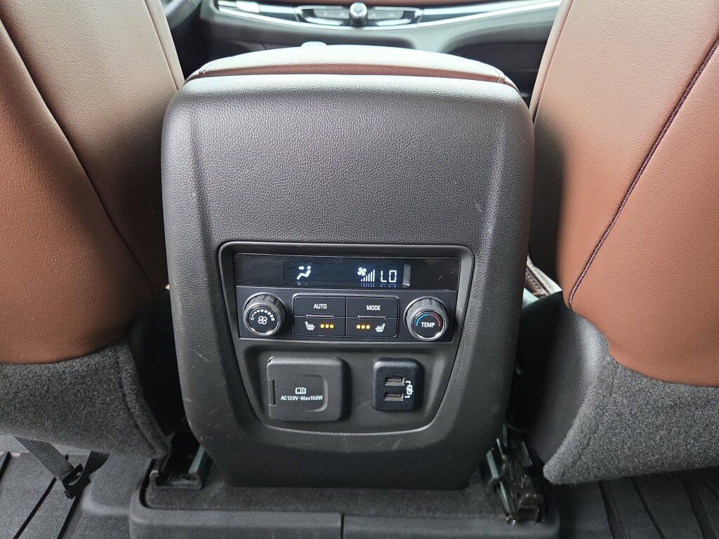 Used 2018 Buick Enclave Avenir w/ Avenir Technology Package FWD image 13
