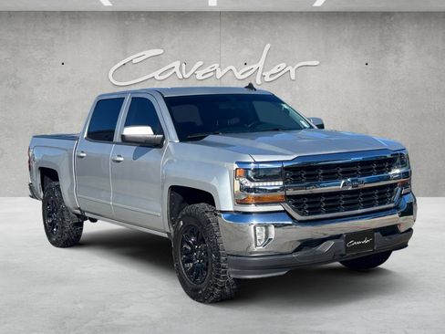 Used 2018 Chevrolet Silverado 1500 LT w/ Texas Edition image 2