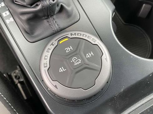 New 2025 Ford Bronco Outer Banks image 21