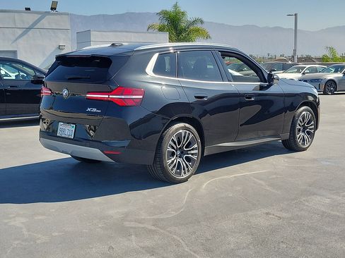 Used 2025 BMW X3 xDrive30i w/ M Sport Package AWD/4WD image 3