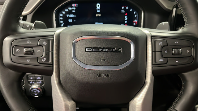 Used 2024 GMC Sierra 1500 Denali w/ Denali Reserve Package AWD/4WD image 17