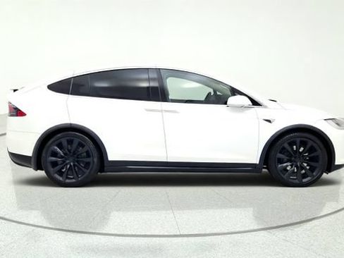 Used 2018 Tesla Model X 75D AWD/4WD image 10