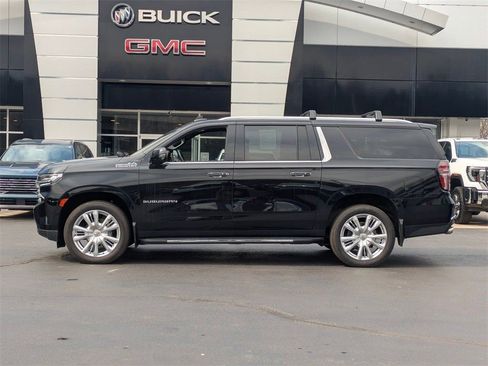 Certified 2021 Chevrolet Suburban High Country image 2