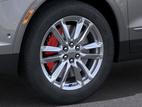 New 2026 Cadillac XT5 Sportv w/ LPO, Floor Liner Package AWD/4WD image 9