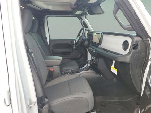 New 2025 Jeep Wrangler Sport S image 9