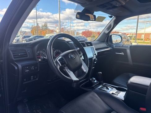 Used 2022 Toyota 4Runner Limited image 9