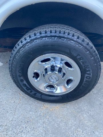 Used 2015 Chevrolet Express 2500 RWD image 28