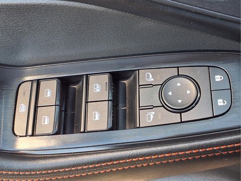 Used 2025 Nissan Rogue SV image 19