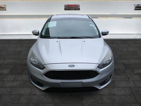Used 2017 Ford Focus SEL image 2