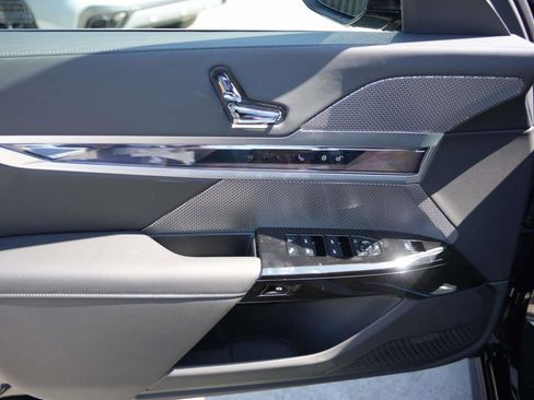New 2026 BMW 760i xDrive AWD/4WD image 13