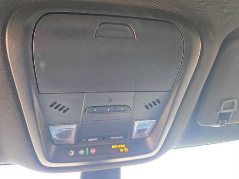 Used 2024 Buick Enclave Premium image 26