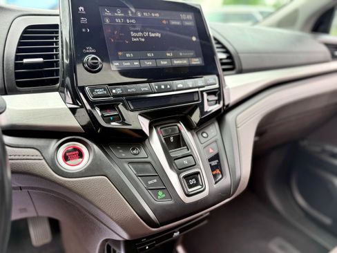 Used 2019 Honda Odyssey EX-L image 17