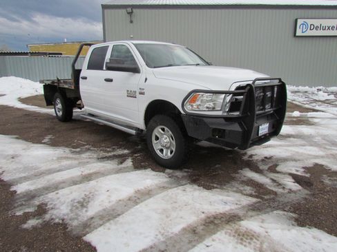 Used 2018 RAM 3500 Tradesman w/ Chrome Appearance Group image 9