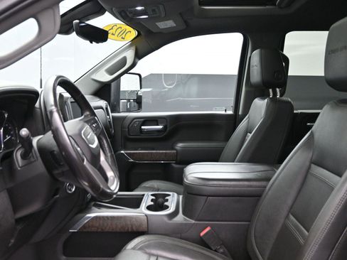 Used 2023 GMC Sierra 3500 Denali w/ Denali Ultimate Package image 25