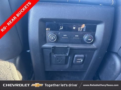 Used 2021 Chevrolet Traverse RS image 19