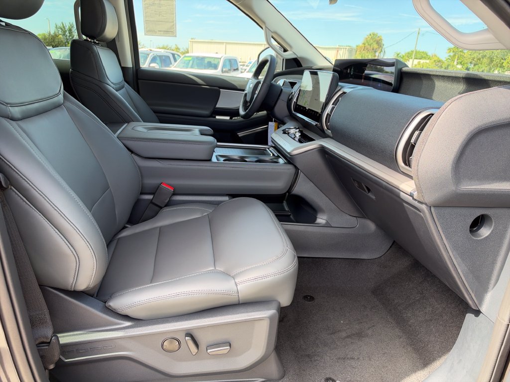 New 2027 Ford Expedition Max Active RWD image 22