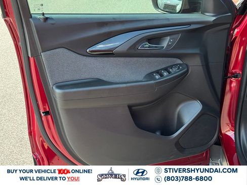 Used 2021 Chevrolet TrailBlazer LS FWD image 24