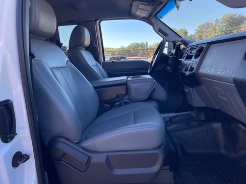 Used 2011 Ford F250 XL image 14