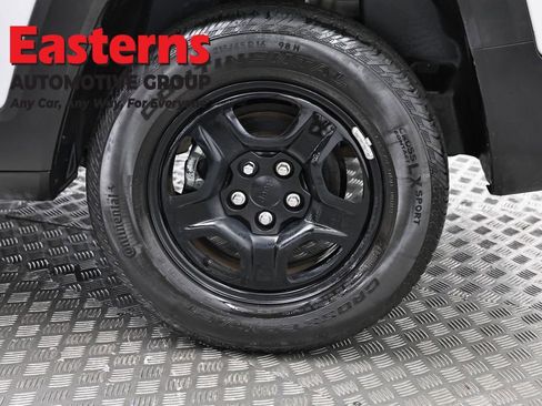 Used 2021 Jeep Renegade Sport image 32