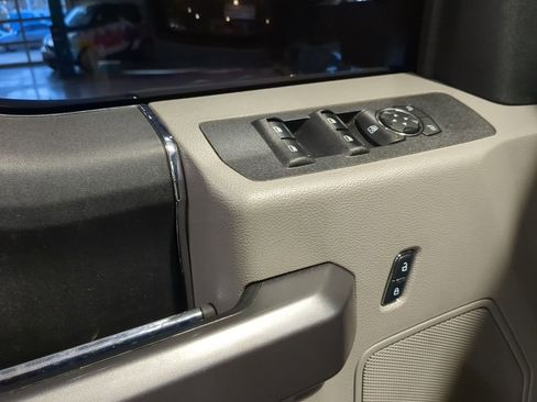Used 2018 Ford F250 XLT w/ XLT Value Package image 16