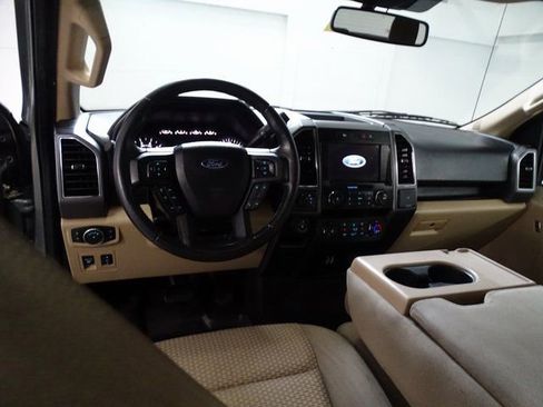 Used 2020 Ford F150 XLT w/ Equipment Group 302A Luxury image 5