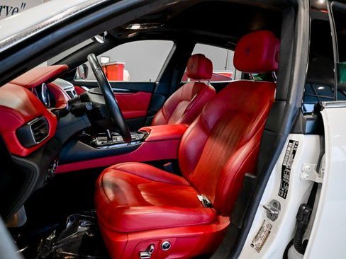 Used 2022 Maserati Levante Modena image 16