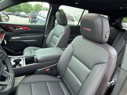 New 2026 Chevrolet Traverse Z71 w/ Enhanced Driving Package AWD/4WD image 14