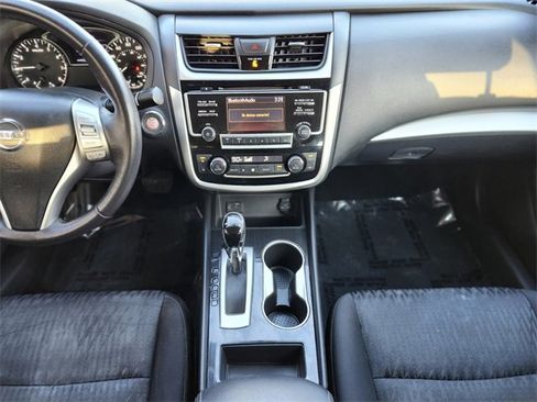 Used 2018 Nissan Altima 2.5 SV image 14