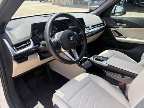 Used 2025 BMW X1 xDrive28i w/ Convenience Package AWD/4WD image 14