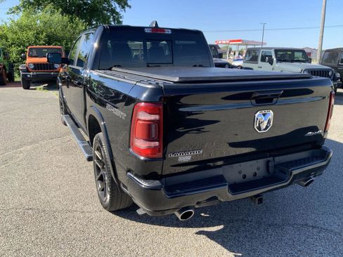 Used 2022 RAM 1500 Laramie AWD/4WD image 9