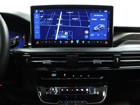 Used 2024 Lincoln Corsair Grand Touring image 22