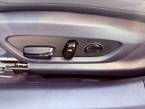 Certified 2025 Lexus ES 350 w/ Premium Package image 19