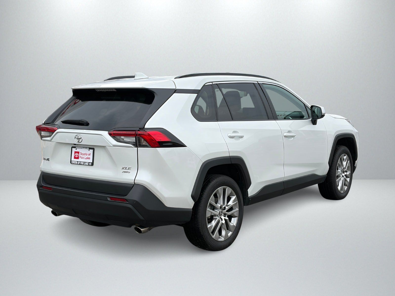 Used 2024 Toyota RAV4 XLE Premium w/ Weather Package AWD/4WD image 5