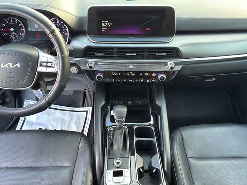 Used 2022 Kia Telluride LX FWD image 32