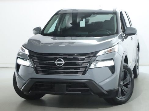 Certified 2026 Nissan Rogue SV w/ Cold Weather Package AWD/4WD image 3